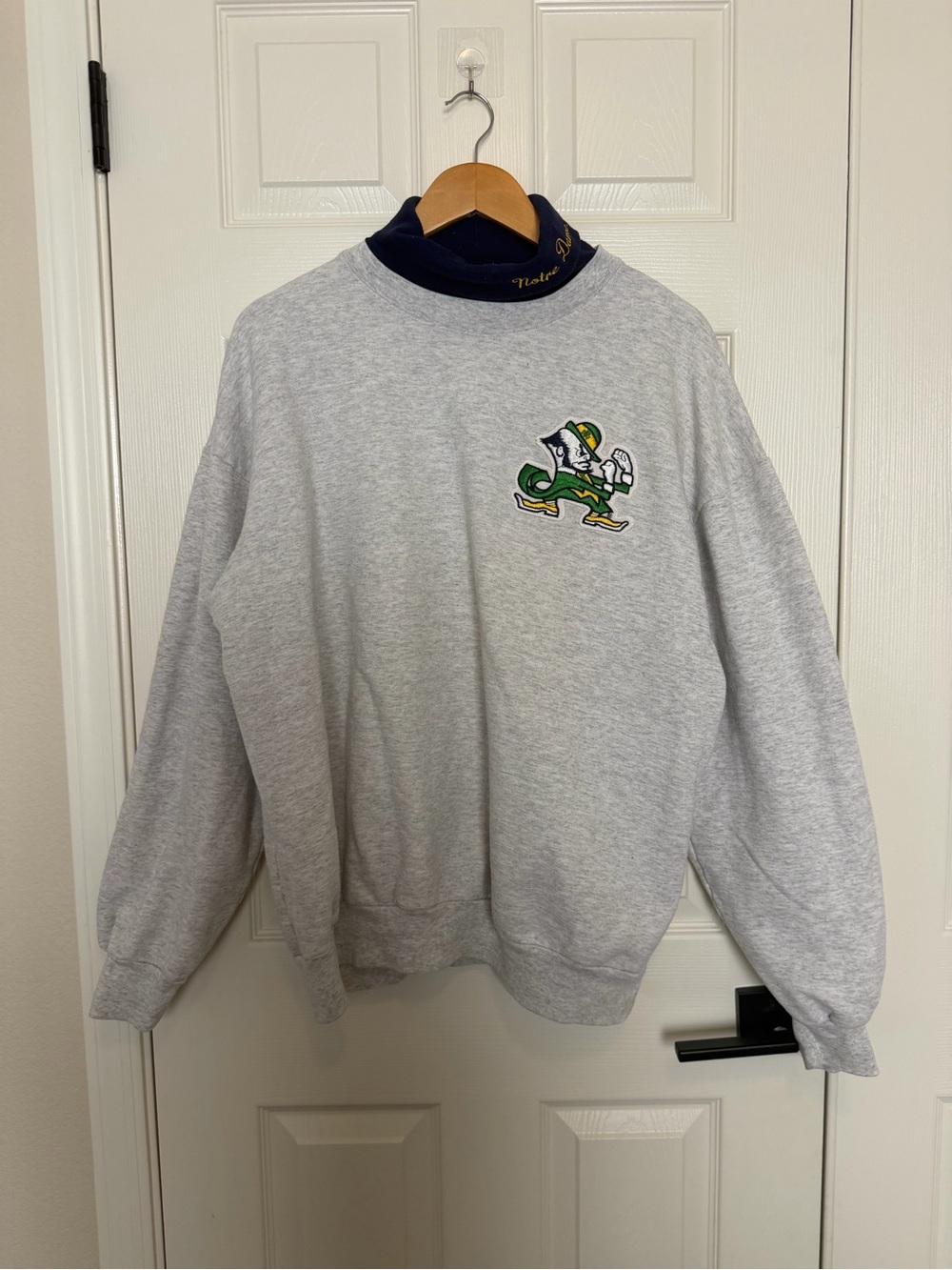 Vintage 1990s Notre Dame Embroidered Crew Neck Sweater Heather Grey XL